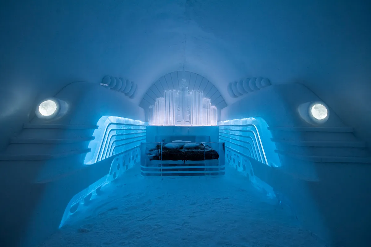 Into the Light　 Tom Jacobi　氷景　氷の世界 Yesterday's Tomorrow | ICEHOTEL